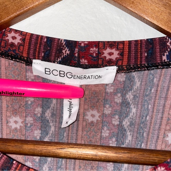 BCBGeneration Women A-Line Long Sleeve Boho Tribal Print Swing Dress XS EUC - Picture 6 of 16